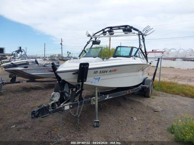  Salvage Centurion Boat-trailer