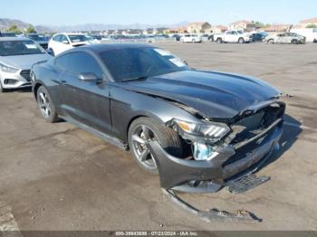  Salvage Ford Mustang