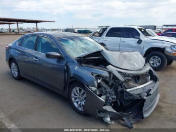  Salvage Nissan Altima