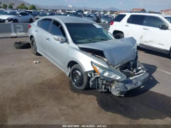  Salvage Nissan Altima