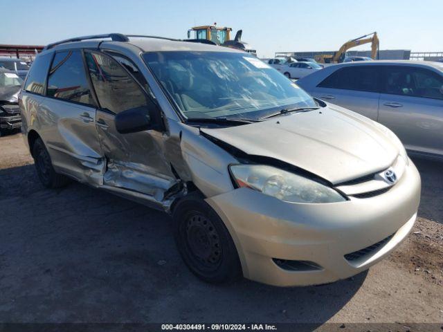  Salvage Toyota Sienna