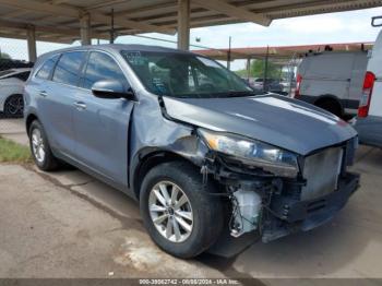  Salvage Kia Sorento