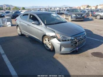  Salvage Hyundai ELANTRA