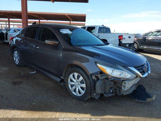  Salvage Nissan Altima