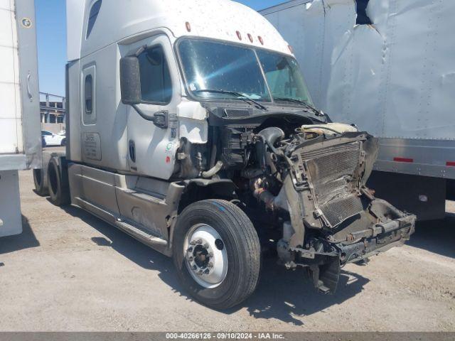  Salvage Freightliner Cascadia 125