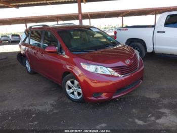  Salvage Toyota Sienna