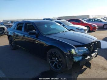  Salvage Chrysler 300