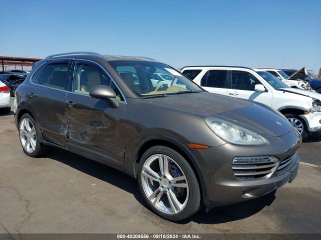  Salvage Porsche Cayenne