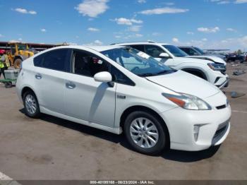  Salvage Toyota Prius