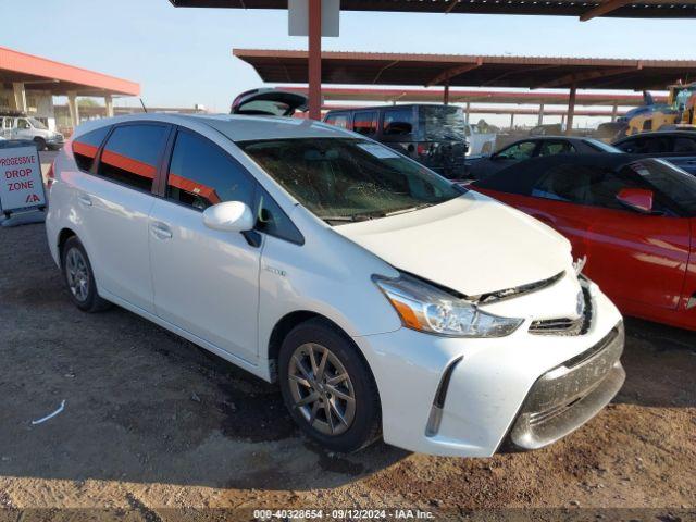  Salvage Toyota Prius v