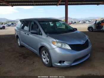  Salvage Toyota Sienna