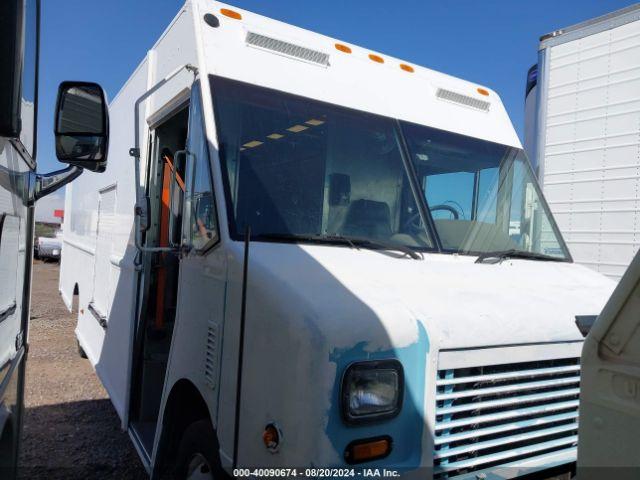  Salvage Freightliner Chassis