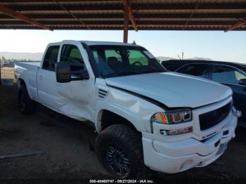  Salvage GMC Sierra 2500