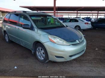  Salvage Toyota Sienna