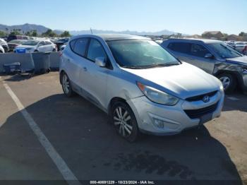  Salvage Hyundai TUCSON