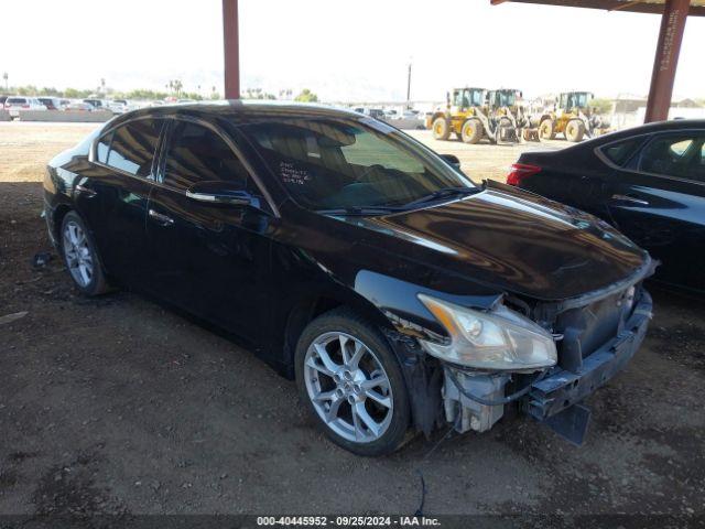  Salvage Nissan Maxima