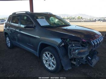  Salvage Jeep Cherokee