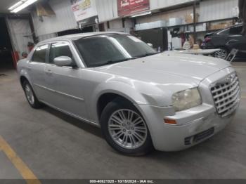  Salvage Chrysler 300