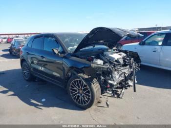  Salvage Porsche Cayenne