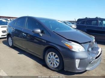  Salvage Toyota Prius