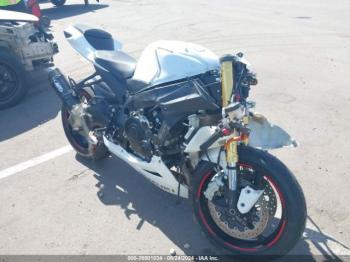  Salvage Suzuki Gsx-r750