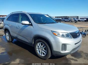  Salvage Kia Sorento