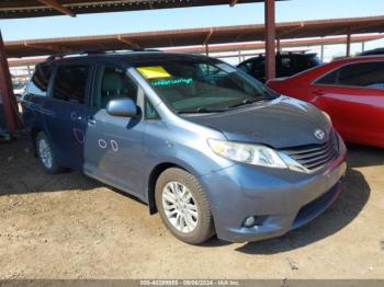  Salvage Toyota Sienna