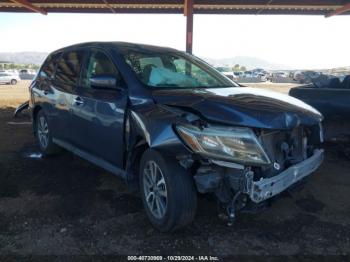  Salvage Nissan Pathfinder