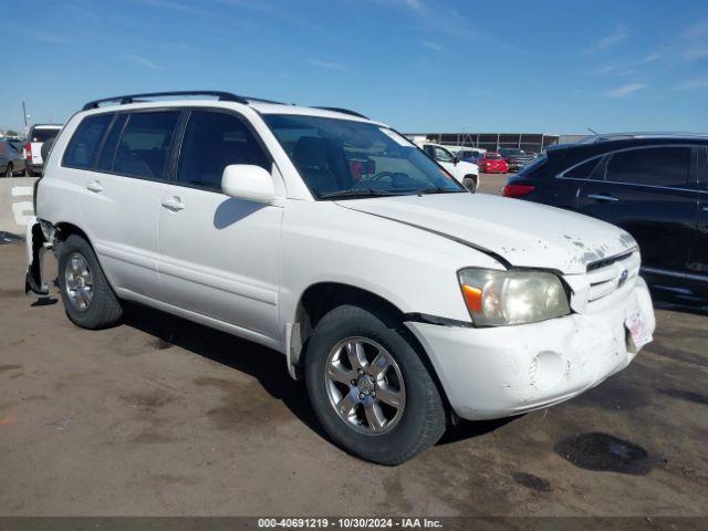  Salvage Toyota Highlander