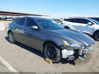  Salvage Nissan Altima