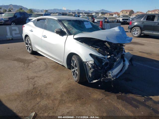  Salvage Nissan Maxima