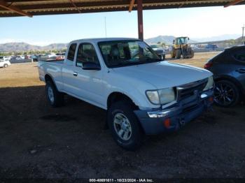  Salvage Toyota Tacoma