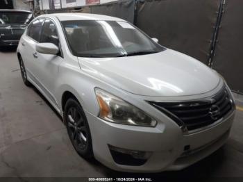  Salvage Nissan Altima