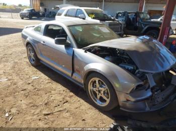  Salvage Ford Mustang