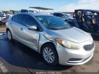  Salvage Kia Forte