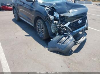  Salvage Hyundai TUCSON