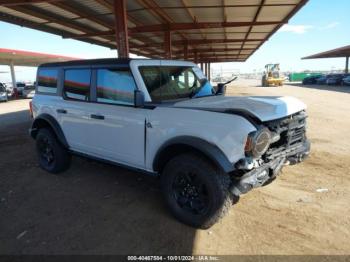  Salvage Ford Bronco