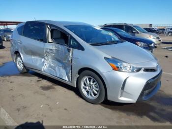  Salvage Toyota Prius v