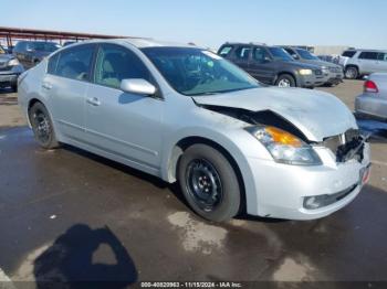  Salvage Nissan Altima