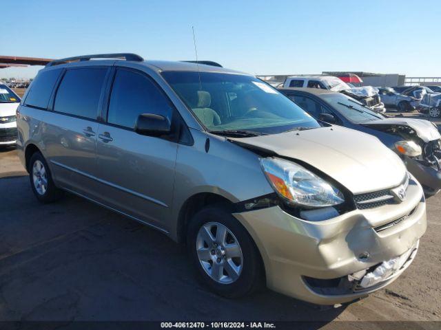  Salvage Toyota Sienna