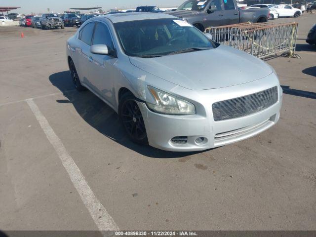  Salvage Nissan Maxima