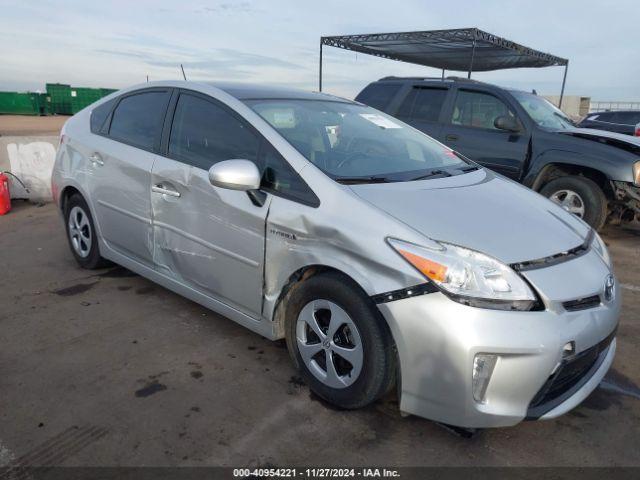  Salvage Toyota Prius