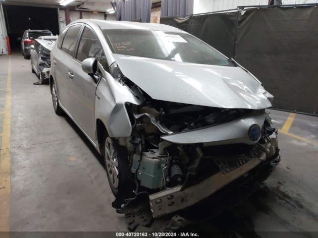  Salvage Toyota Prius v