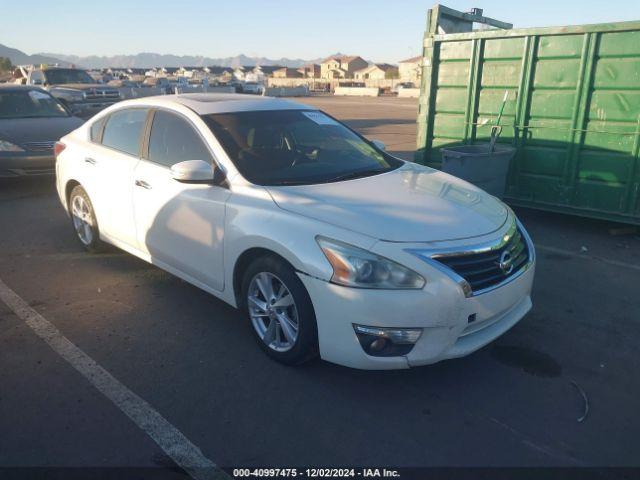  Salvage Nissan Altima