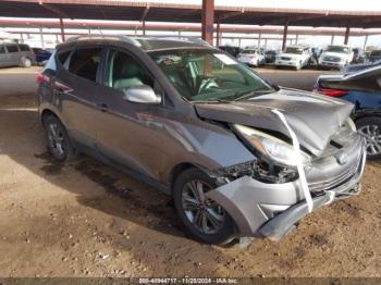  Salvage Hyundai TUCSON