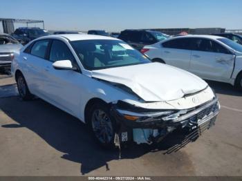  Salvage Hyundai ELANTRA