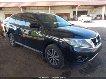  Salvage Nissan Pathfinder