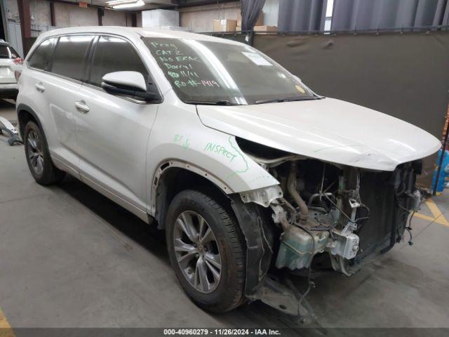  Salvage Toyota Highlander