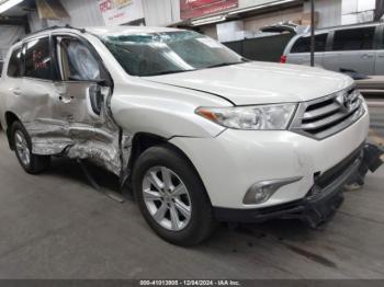  Salvage Toyota Highlander