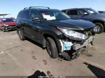  Salvage Toyota Highlander